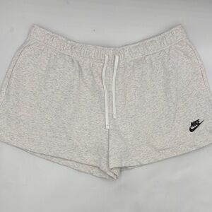 Nike Sportswear Club Fleece Mid-Rise Shorts